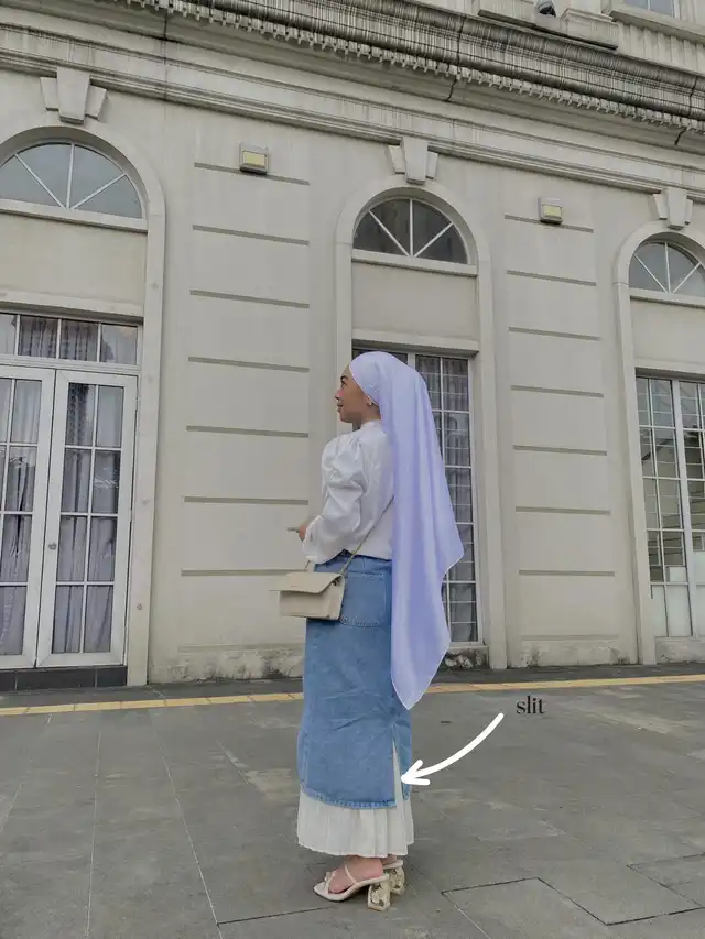 trick to style a midi denim skirt fr hijabis!